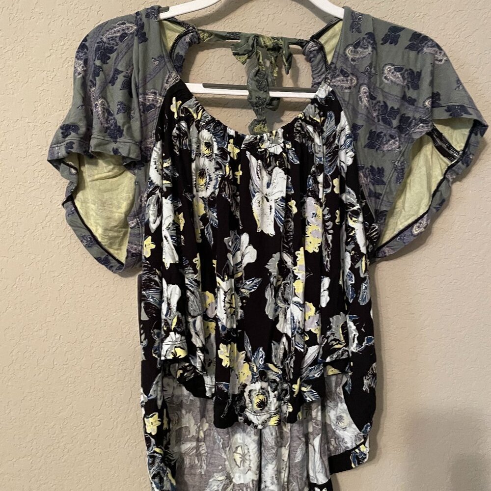 NWT Free People Flutter Sleeve Top Floral Black Combo SZ XS Yellow Tie Back Crop